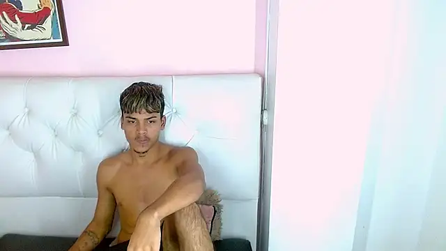 Angel_foxc13 webcam