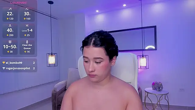 Emi_Roseth webcam