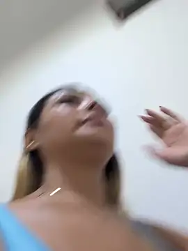 SALOOMEE__ webcam