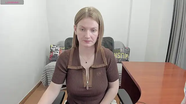 Alisha_Skyes webcam