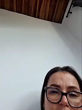 MariaPau_83 webcam