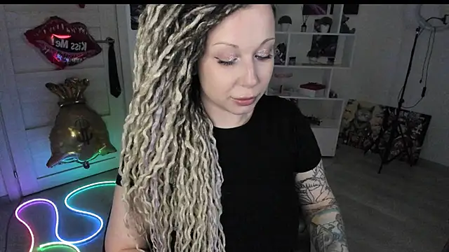 HoneySallyMoore webcam