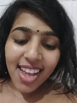 Cute-Simmi69 live sex cam