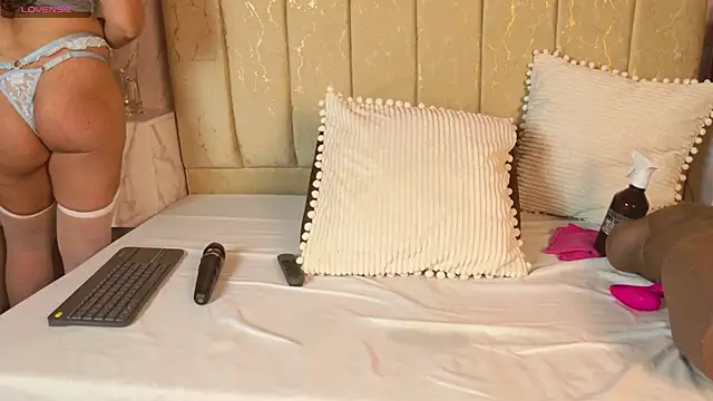 vivi_ruby - Vivi_ruby's free webcam - UK Sex Cams
