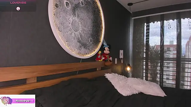 Sarajames webcam