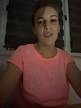 Hot-Milf4U webcam