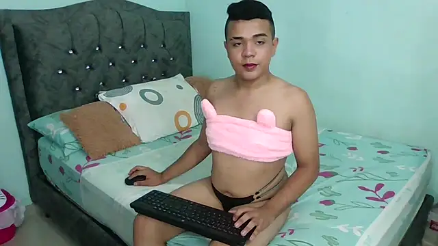 Emily_Jedet webcam