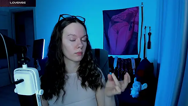 Vulgar_Tamer webcam