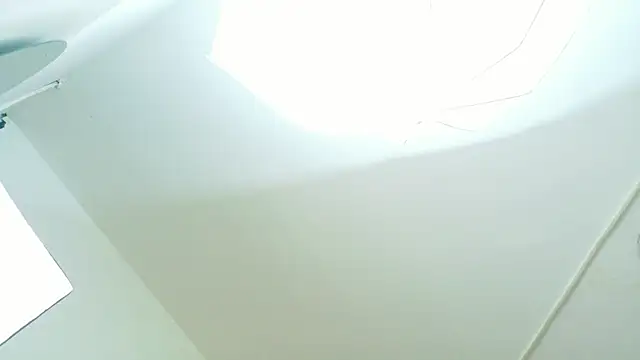 NikiEvanz webcam