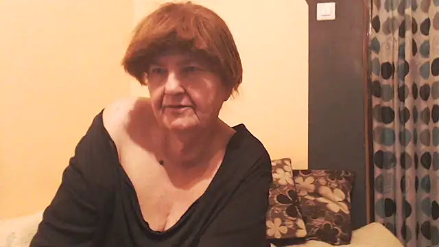 MioritaHard live sex cam