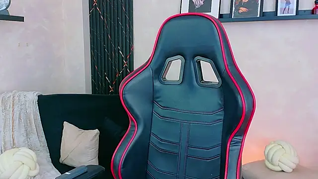 EmmyEvans1 webcam