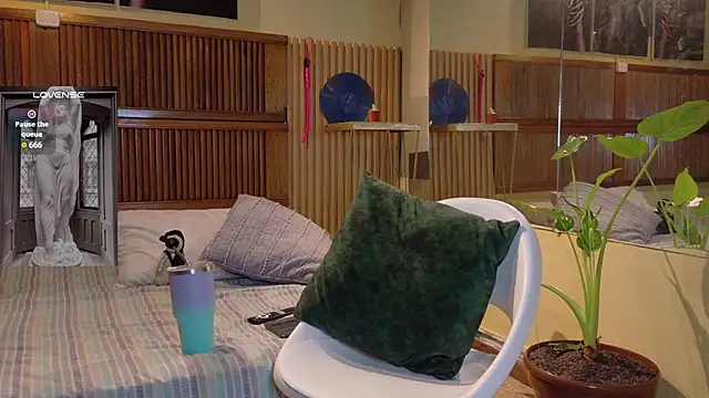 Eli666uwu webcam