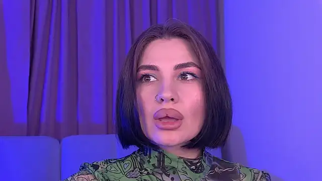 AdrianaToress webcam