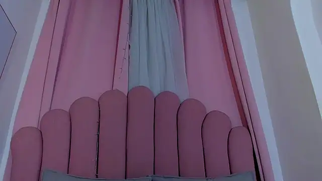 nicolemadrird - NicoleMadrird's free webcam - UK Sex Cams