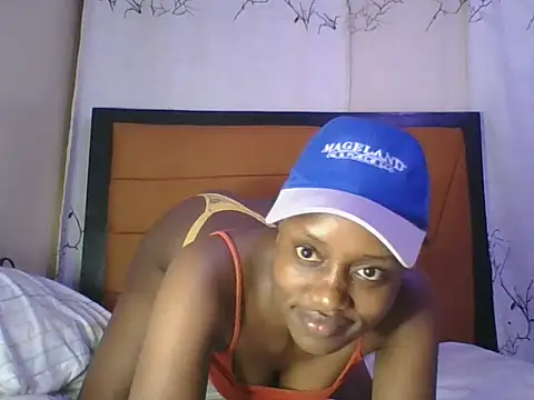 Ellaa_doll webcam
