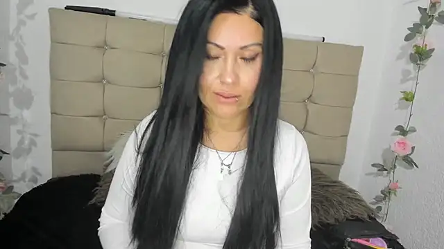 Tania_mature webcam