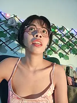 dolliette24 webcam