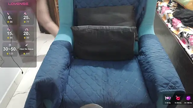 hell_queen786 (F young) - lets play with choco on body