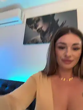 IsabellaEtthan's live cam