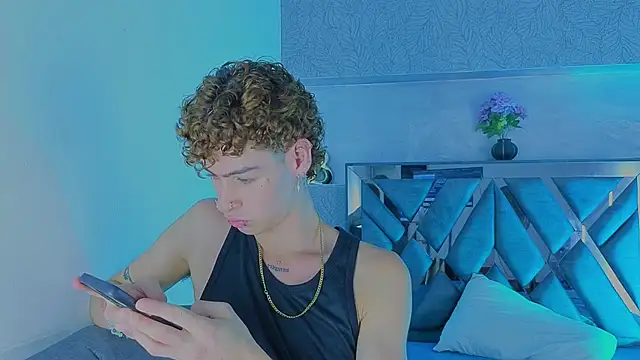 nova_salvatore webcam