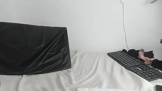 brillit-squirt webcam
