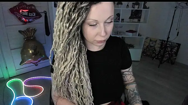 HoneySallyMoore webcam