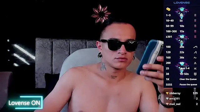 LiamDeep webcam