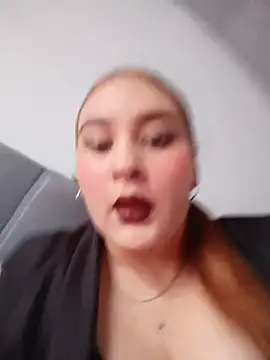 katty_42 (F teen) - Nipples Clamps