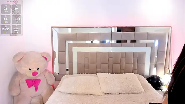 Nicolle_foxy live sex cam