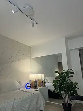 ava_blue (F young) - FUCK PUSSY + BIG SQUIRT IN TICKET SHOW