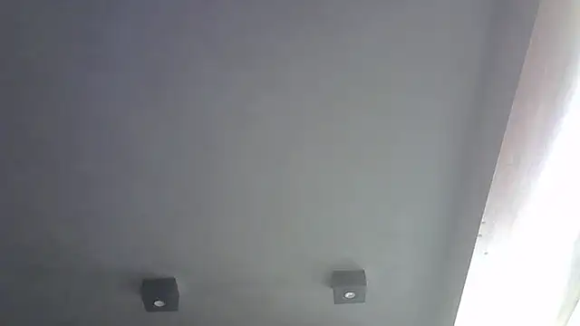 SkinnyKitten live cam