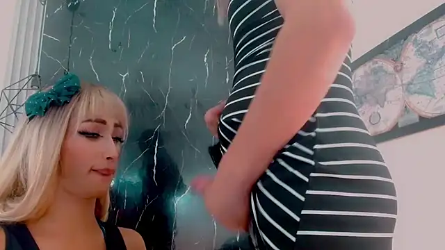 hilary_rodriguez webcam