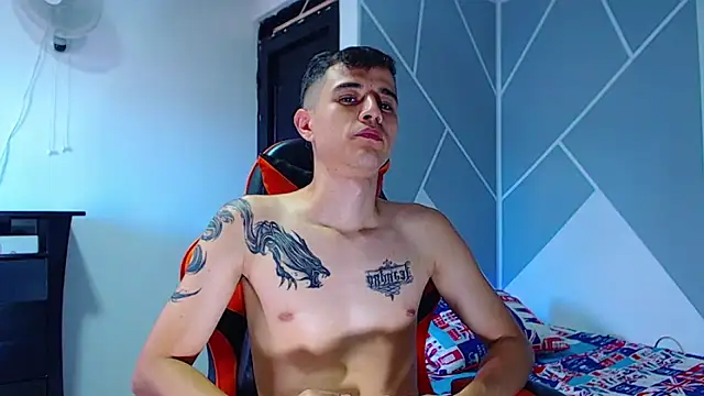 ADAM_HOT webcam