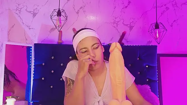 Dakotaa_Johnson webcam
