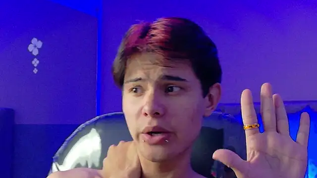 Derek_Sinn webcam