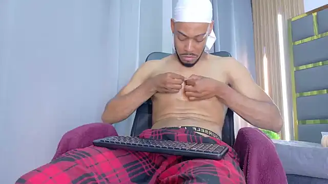 Oliver_bigblack_cock webcam