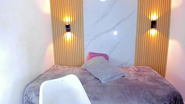 Miss_EmilyStar webcam