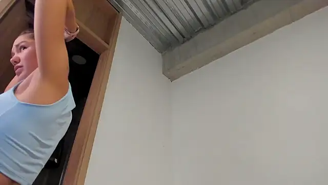 MiaRouseex webcam
