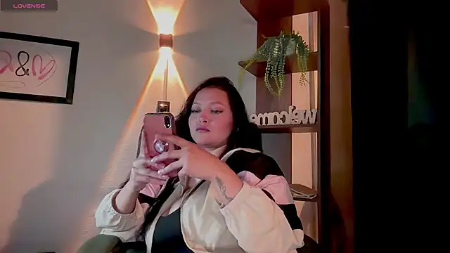 MarcellaGriffin webcam