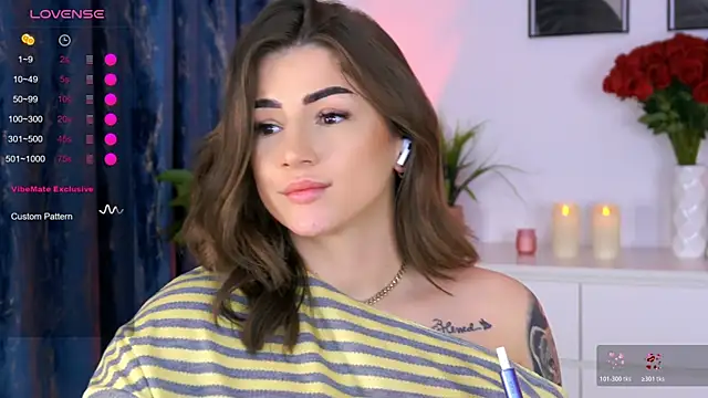 AishaSins webcam