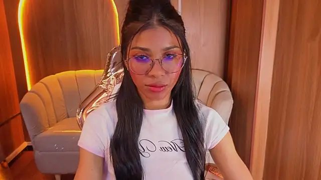 Alina_b_ webcam