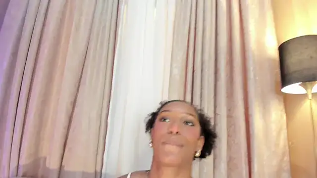 EmmaClarckk webcam
