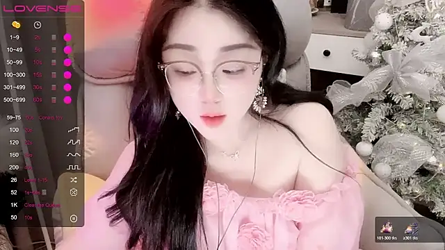 Monica-666888- webcam