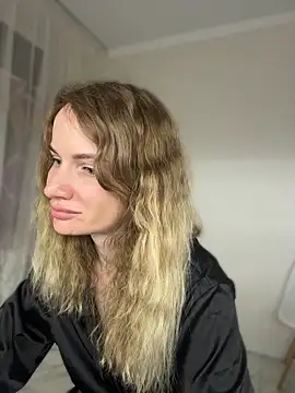 AinyrVixxen webcam