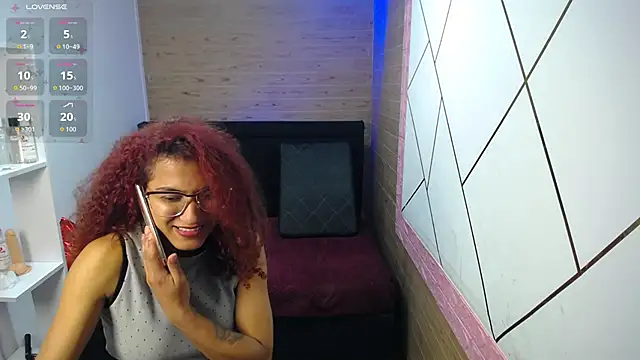 shanipink webcam