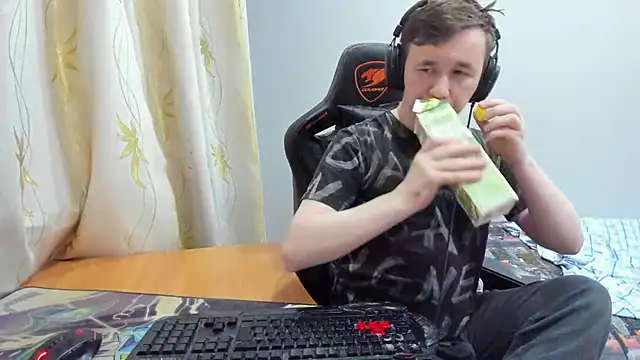 iliaskrislove webcam