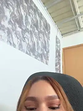 SofiaJoness_ webcam