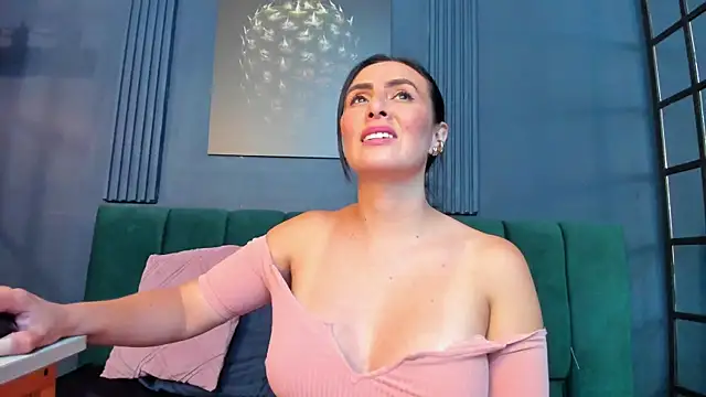 scarlet_edwars webcam