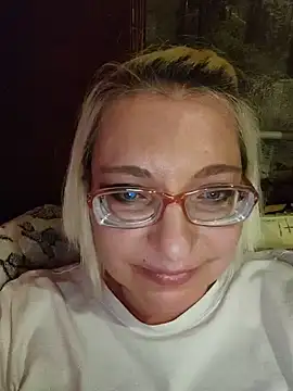 VikaKing webcam