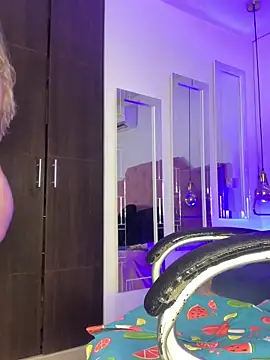BunnyGlow50 webcam